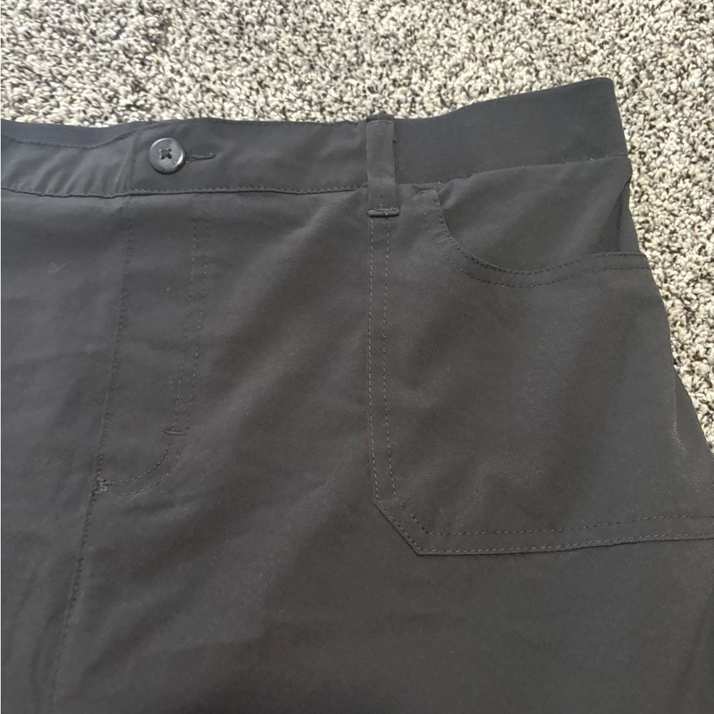 Lee Women's Black skirt/skort size 16 - Picture 2 of 6
